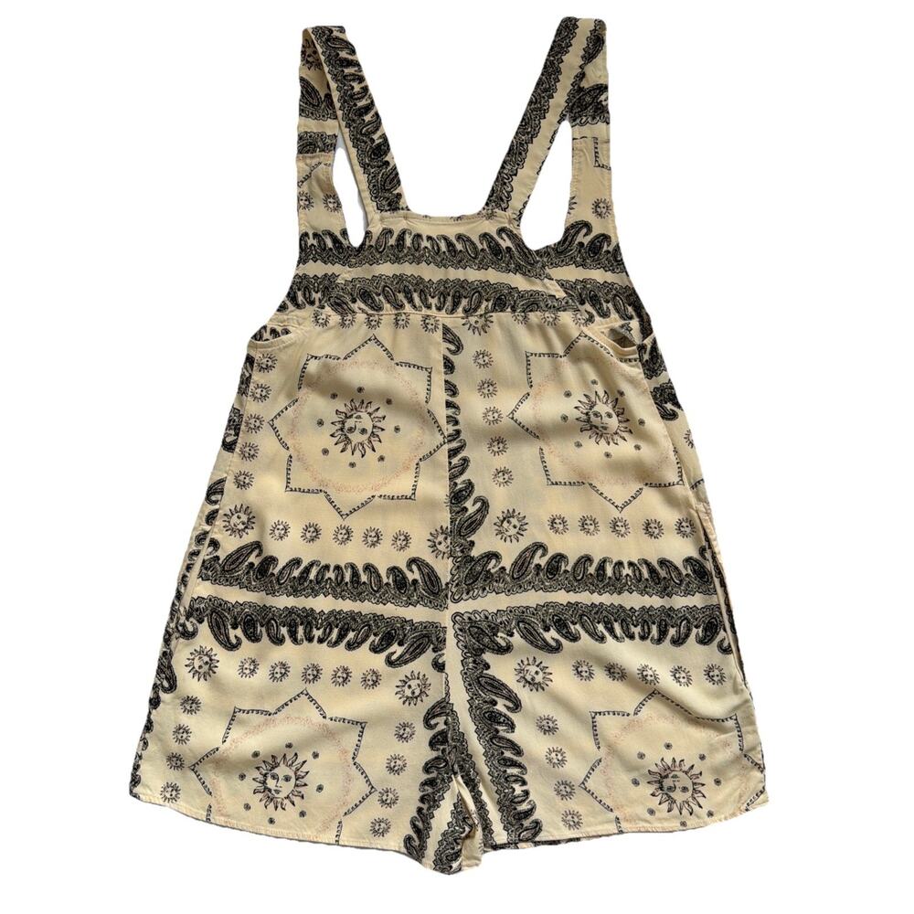 Urban Outfitters Pocket Full Posey Bandana Romper Womens XS Lightweight Pockets - Picture 3 of 11